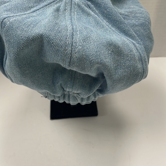 - 𝅺BLUE jean baker hat pre owned - Picture 2 of 5